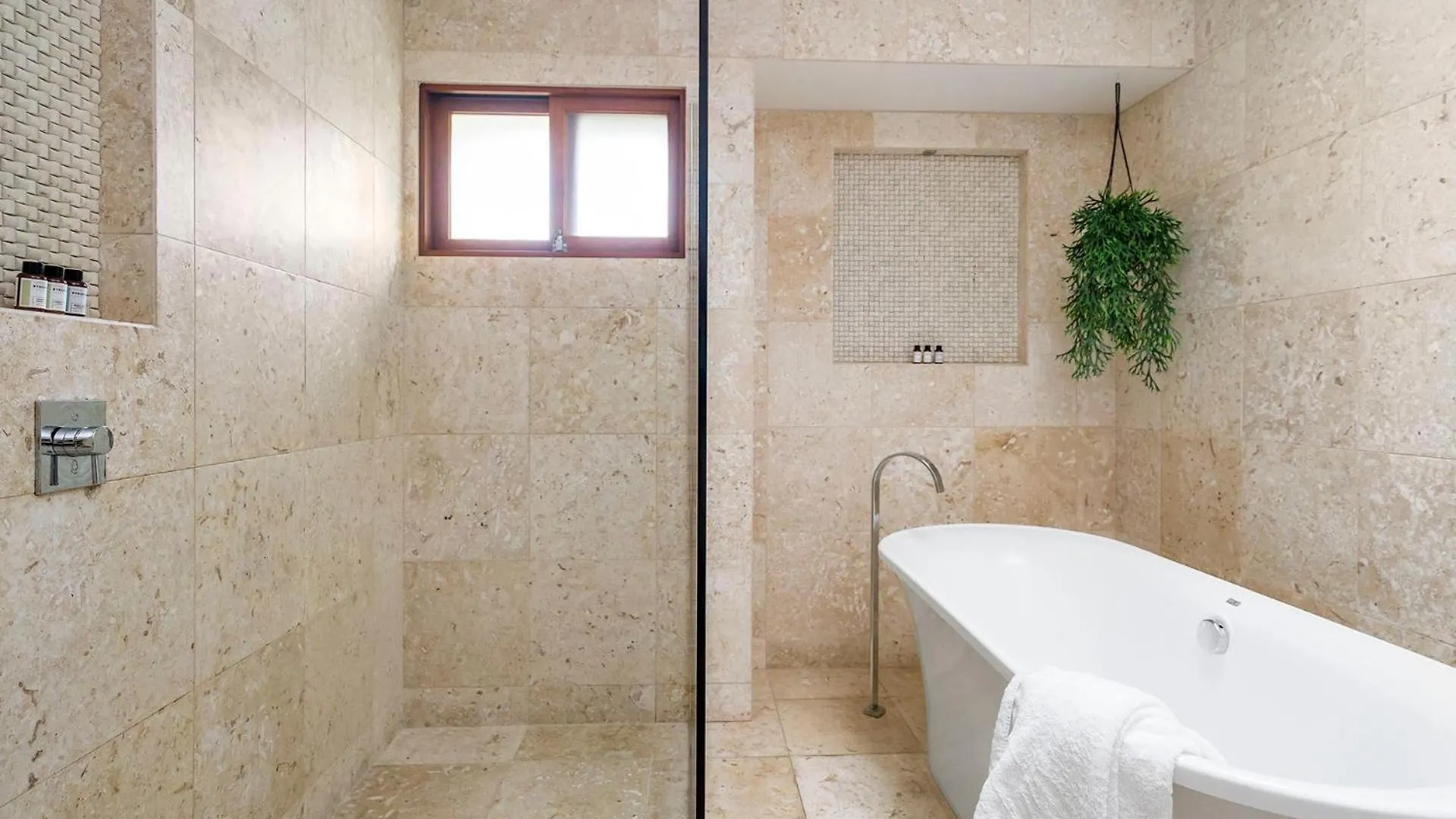 Villa A Perfect Stay - Beachcomber Blue Byron Bay